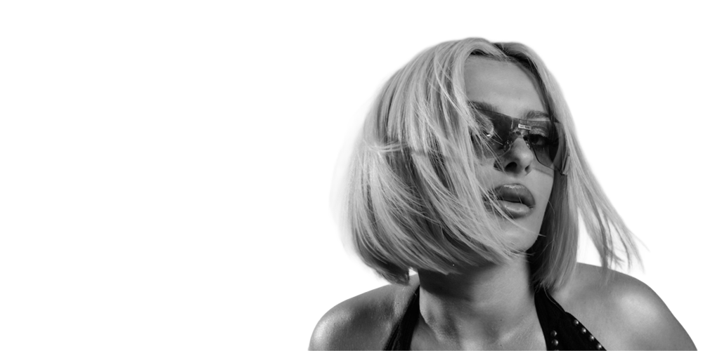 ‘Dirty Blonde’ Finds Bebe Where She Belongs